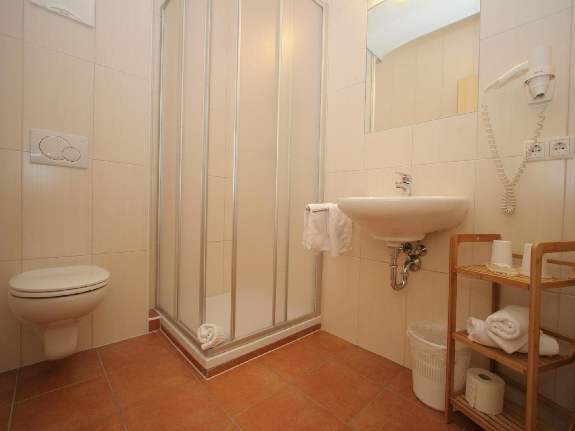 Spacious Apartment In Uderns Near Ski Area Экстерьер фото