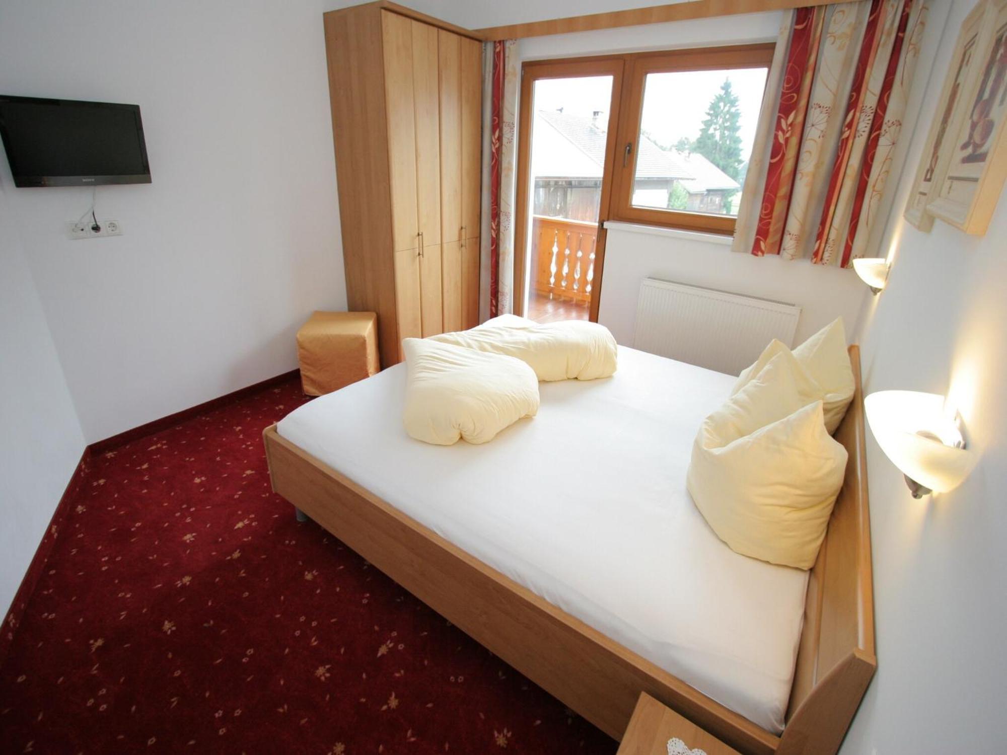 Spacious Apartment In Uderns Near Ski Area Экстерьер фото