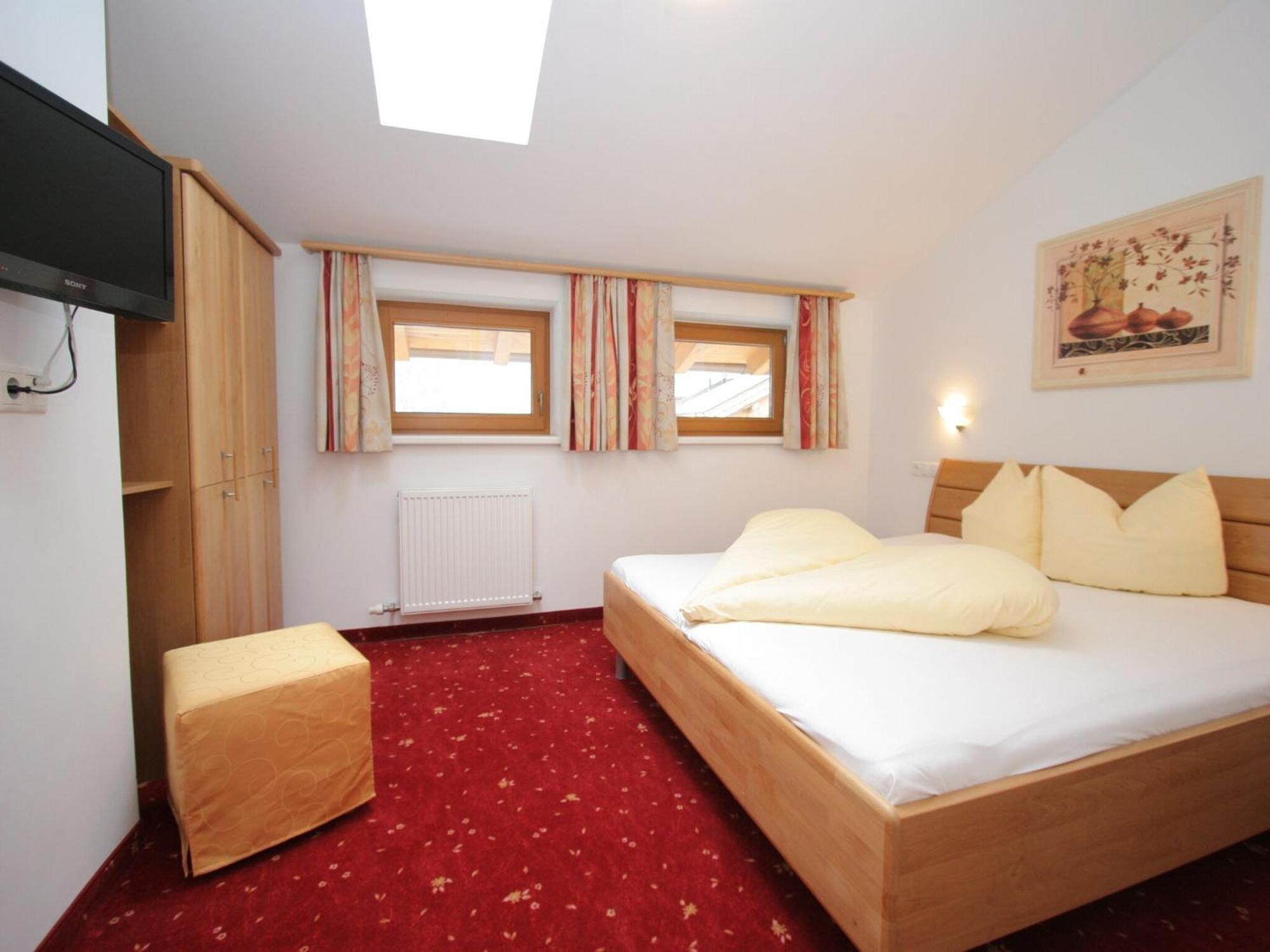 Spacious Apartment In Uderns Near Ski Area Экстерьер фото