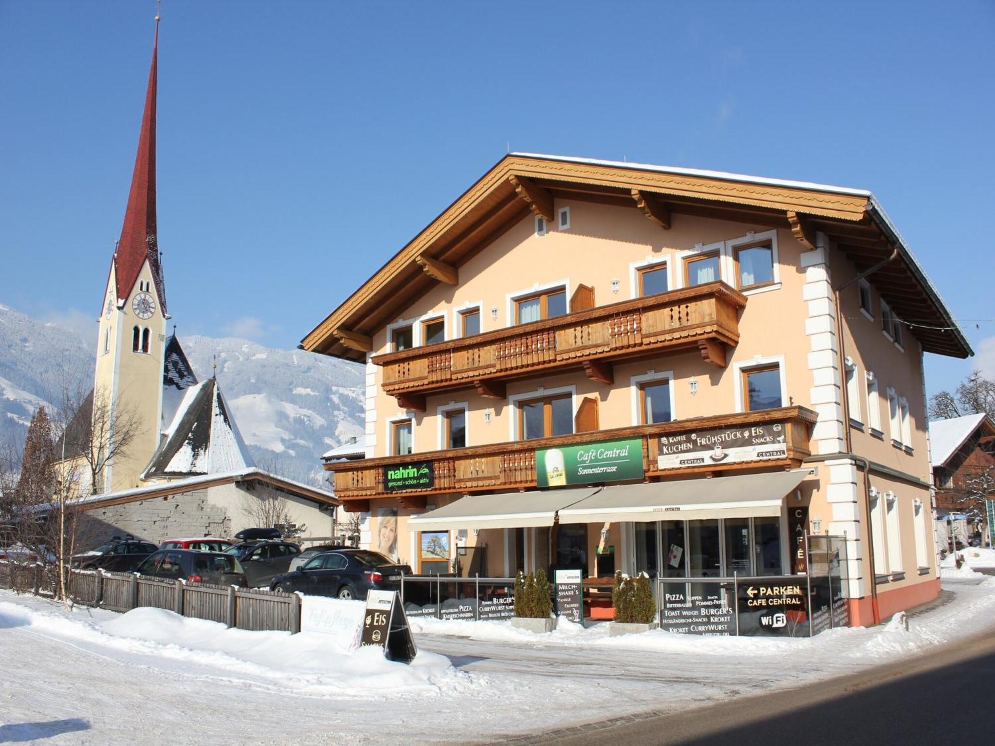Spacious Apartment In Uderns Near Ski Area Экстерьер фото