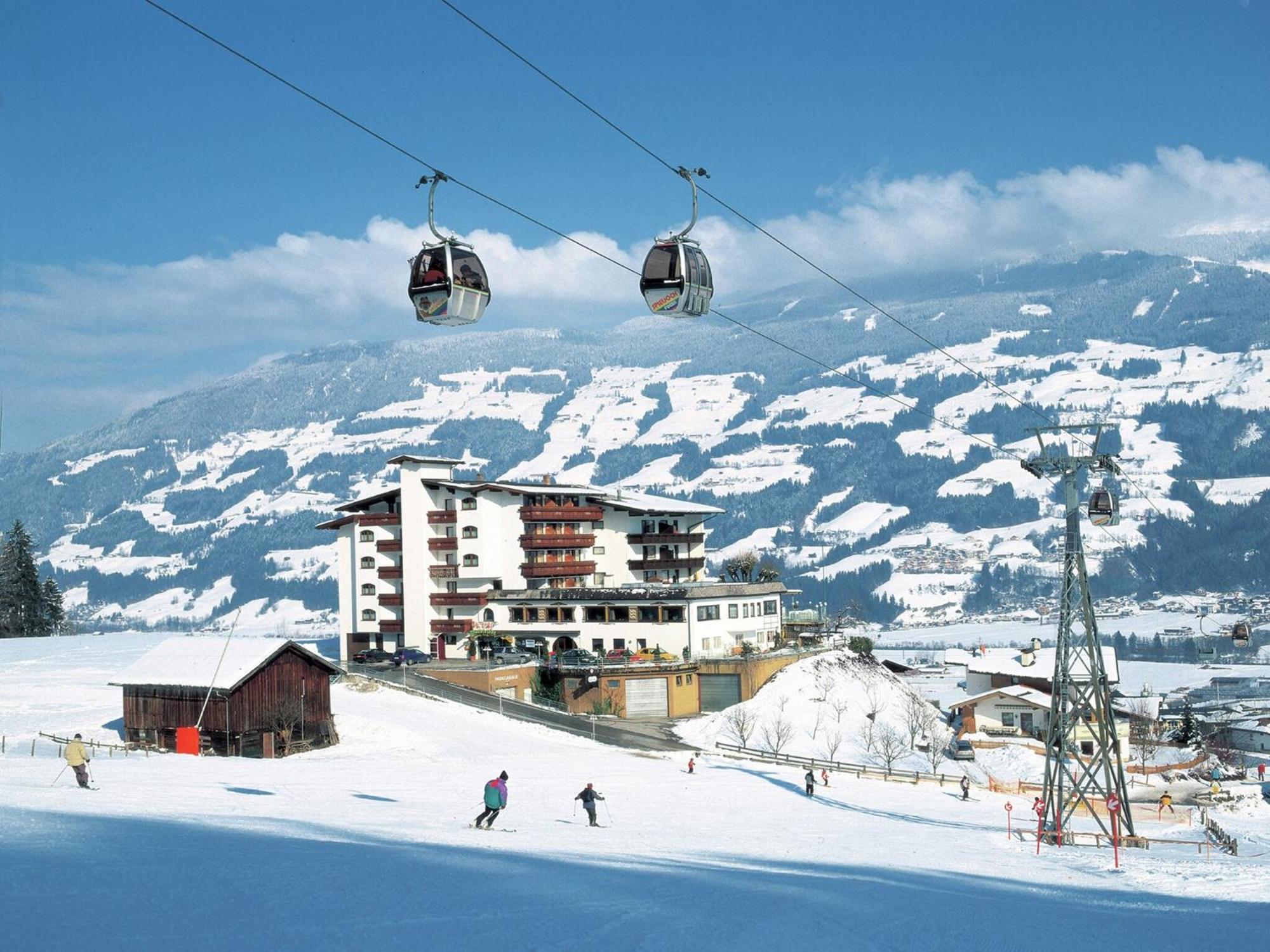 Spacious Apartment In Uderns Near Ski Area Экстерьер фото