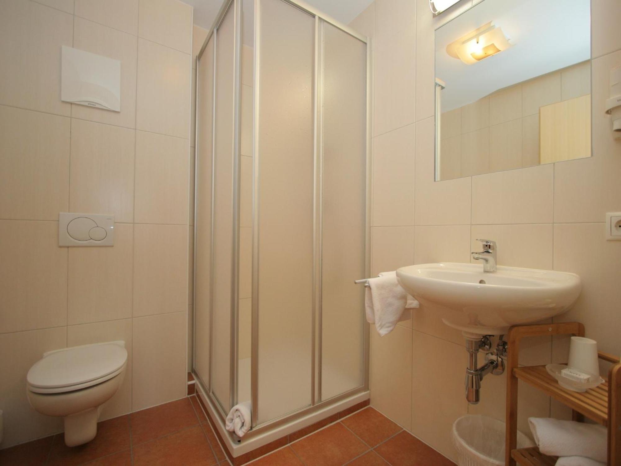 Spacious Apartment In Uderns Near Ski Area Экстерьер фото